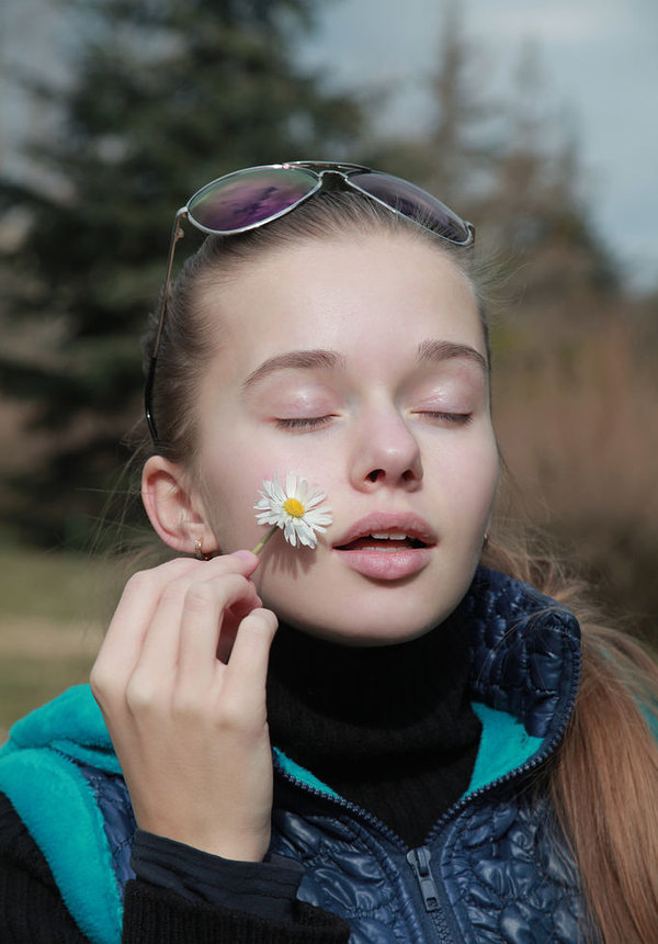 Халя, 22